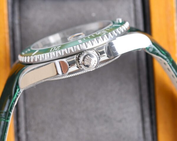 ROLEX SUBMARINER - Image 3