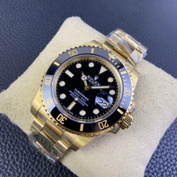 Rolex Submariner Yellow Gold Date Black Dial - 126618LN Replica