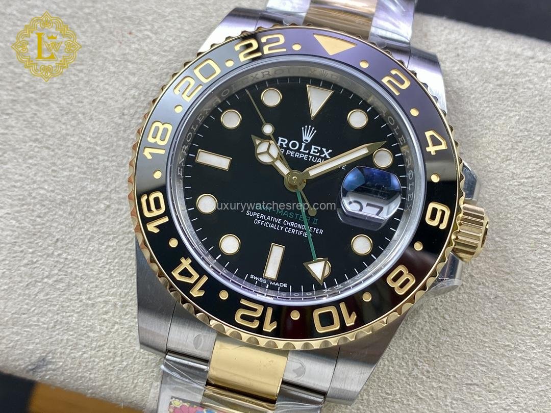 Rolex GMT-Master II Two-Tone Green Hand - 116713LN Replica