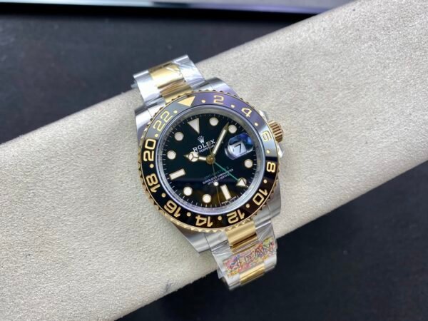 Rolex GMT-Master II Two-Tone Green Hand - 116713LN Replica