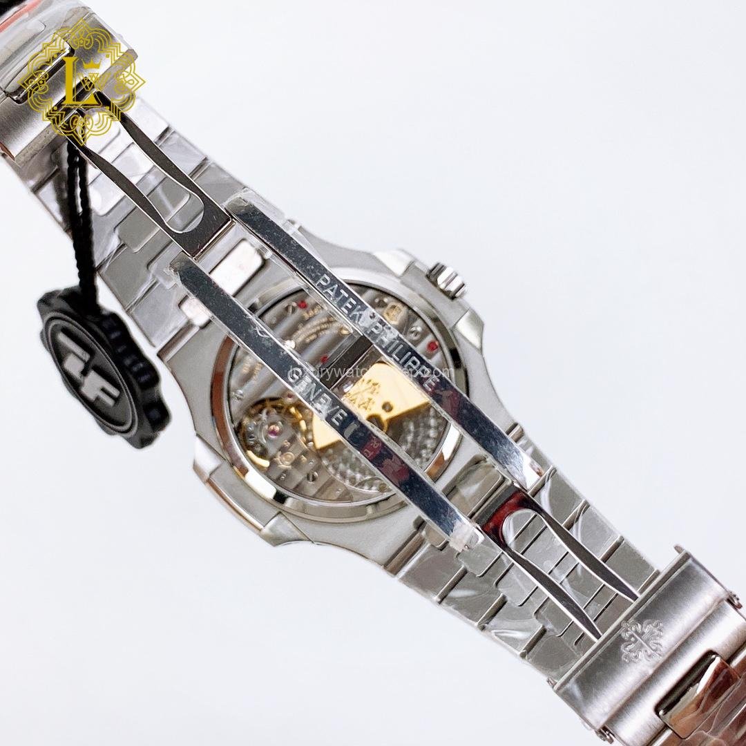 Patek Philippe Nautilus 5712 Blue Dial Replica