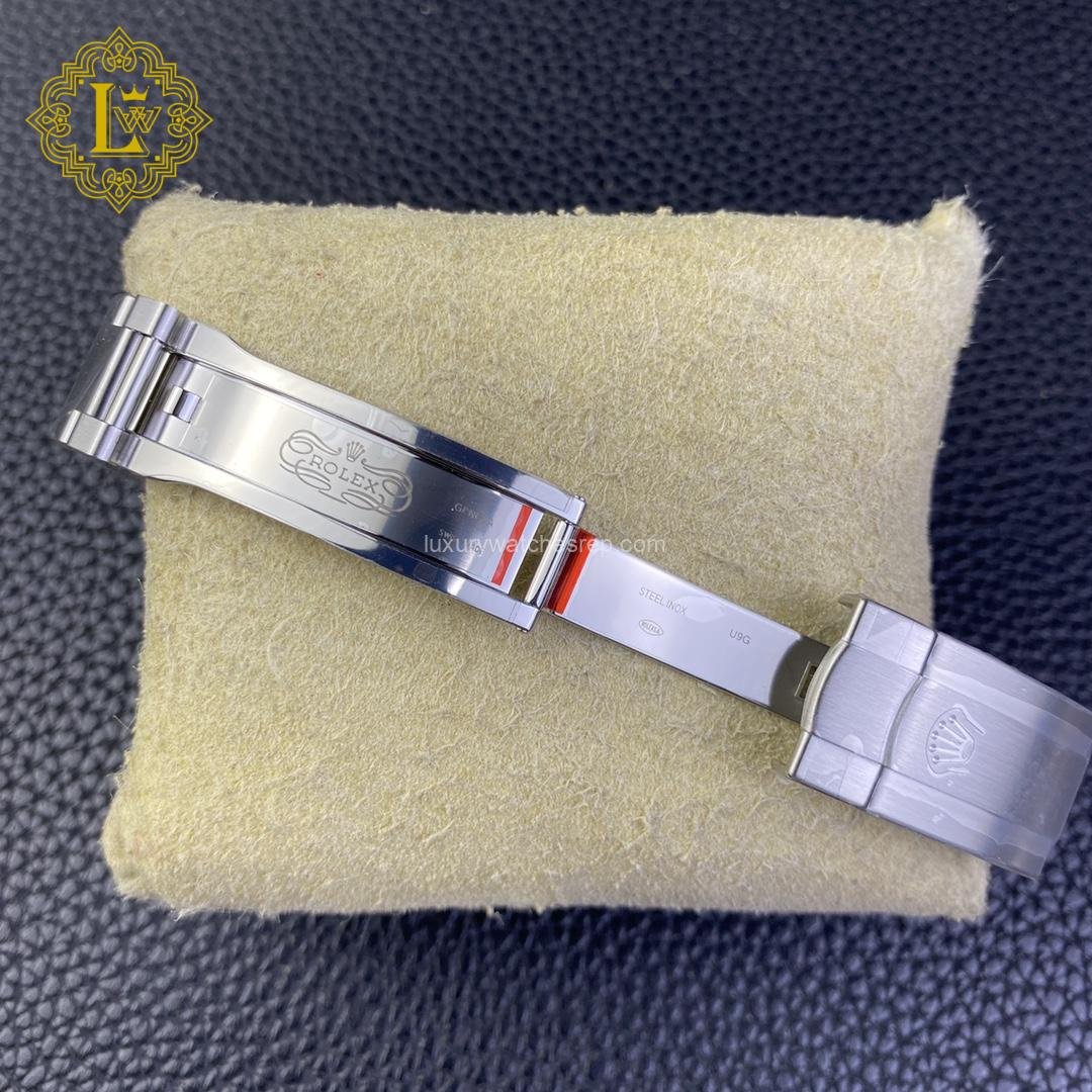 Rolex Oyster Perpetual Turquoise Blue Dial Replica