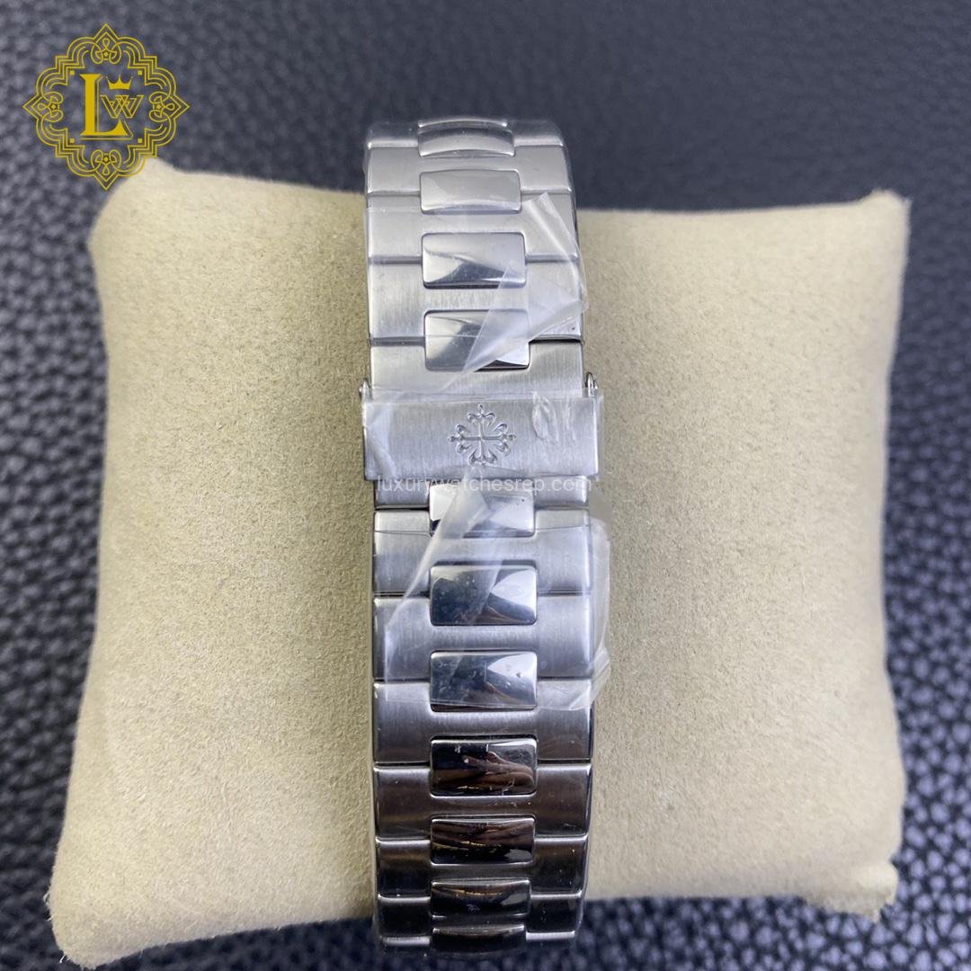 Patek Philippe Nautilus White Dial - 5711/1A Replica