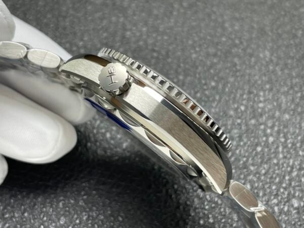 OMEGA Seamaster Acqua Terra 150 m Worldtimer 220.32.43.22.10.001 Replica