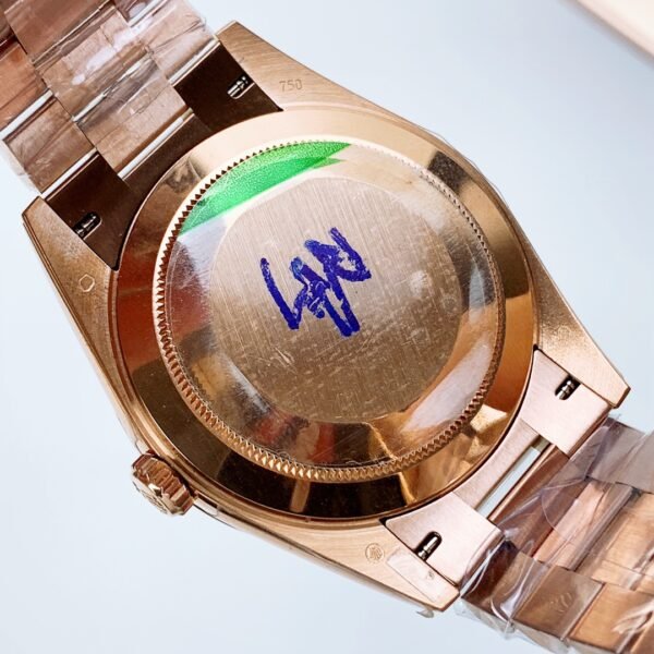 Rolex Day-Date 18k Everose Gold Olive Green Dial 60th Anniversary - M228235-0025 Replica